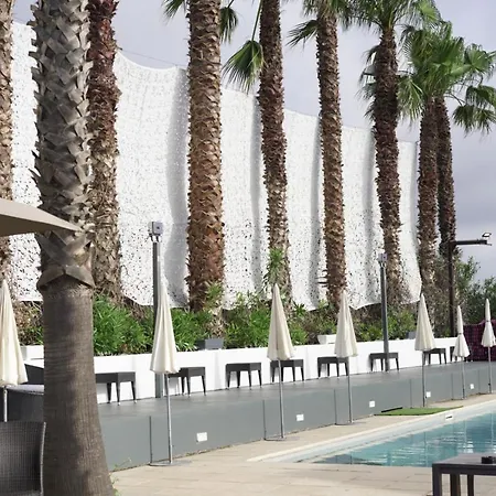 Hotel Le Jardin De Babylone Réservé Aux Couples Uniquement 4*