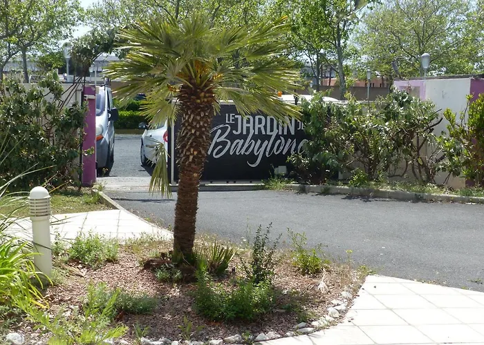 Le Jardin De Babylone Réservé Aux Couples Uniquement Hotel 4*