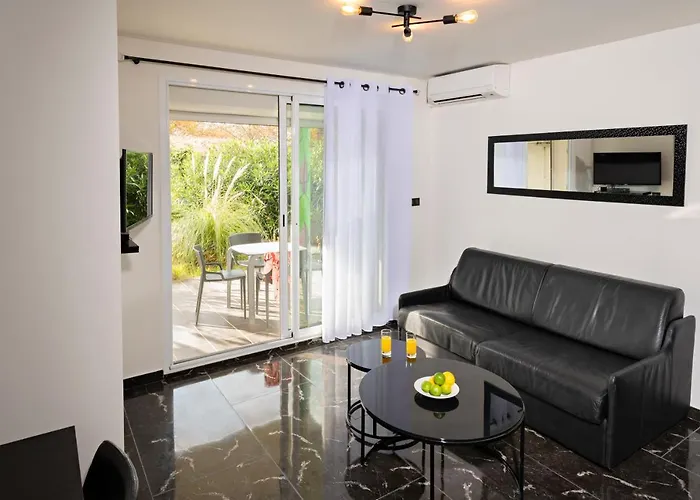 Le Jardin De Babylone Réservé Aux Couples Uniquement Agde