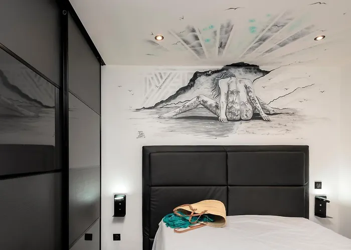 Le Jardin De Babylone Réservé Aux Couples Uniquement 4*