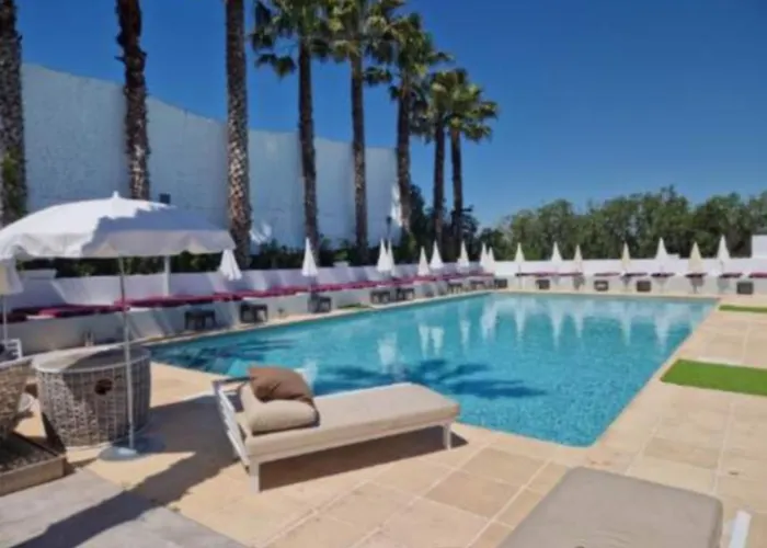 Le Jardin De Babylone Réservé Aux Couples Uniquement 4*