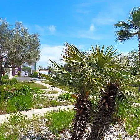 Hotel Le Jardin De Babylone Festive & Naturiste 