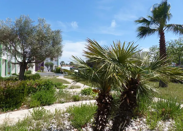 Hotel Le Jardin De Babylone Festive & Naturiste 