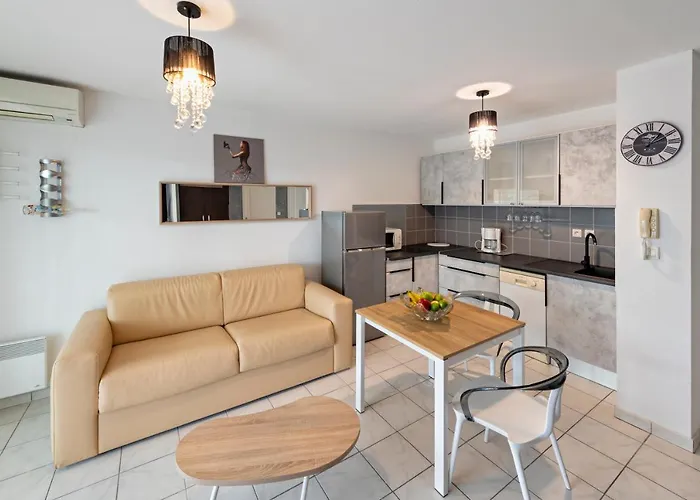 Hotel Le Jardin De Babylone Festive & Naturiste 